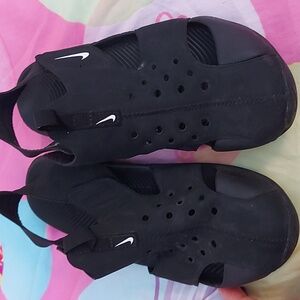 Boy's NIKE sunray protect 2 water sandals